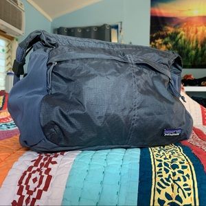Patagonia light weight travel bag